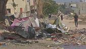 Raid israeliano su un campo di sfollati a Gaza