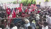 Assalto ai palazzi, caos Bangladesh