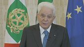 Mattarella: "Abbattere il debito"