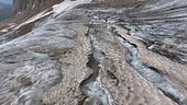 Livigno, il ghiacciaio fa paura