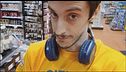 L'ultimo selfie con le cuffie