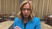 Meloni: "Ora una tregua per la svolta"