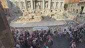 Fontana di Trevi, monete in piscina