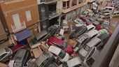 Auto sotto 200mln di litri d'acqua