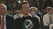 Musk frena, "Rispetto il Presidente"
