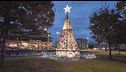 Un albero di Natale all'uncinetto