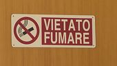 Milano, stop al fumo in strada