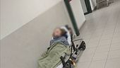 "L'hanno fatta morire in barella"