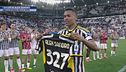 I saluti di Alex Sandro