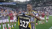 I saluti di Alex Sandro