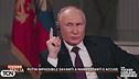 Putin impassibile davanti a manifestazioni e accuse
