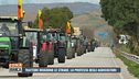 Trattori invadono le strade, la protesta degli agricoltori
