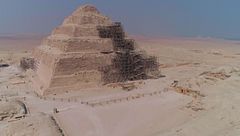 Ep. 1 - La mummia dai gioielli d'oro