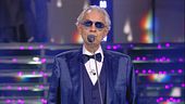La serenata di Andrea Bocelli per Michelle Hunziker
