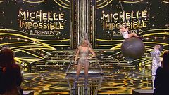 Michelle Hunziker e Katia Follesa in "Crazy in love" e "Wrecking ball"