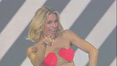 Michelle Hunziker dà il via alla terza puntata