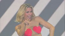 Michelle Hunziker dà il via alla terza puntata