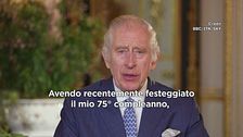 Re Carlo parla in pubblico ma è pallido e provato