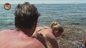Uno spuntino in riva al mare