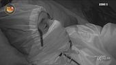 Sonny si prepara per la notte