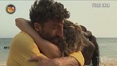 L'abbraccio tra Greta e Samuel