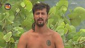 Edoardo, Samuel e le loro riflessioni in riva al mare