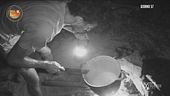 Samuel prepara la cena