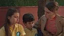 Devin e Aslan consolano i bambini di Leyla