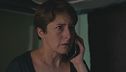 Leyla parla al telefono con i figli