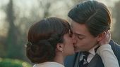 Il dolce bacio tra Pelayo e Catalina