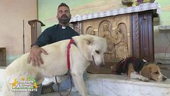 Don Cosimo e i suoi "chierichetti" speciali