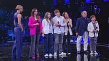 Daniel e mamma Giorgia, Giulia e mamma Alessandra rimangono in gara