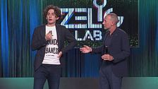 I giochi di magia di Nikolas Albanese a Zelig Lab 2024
