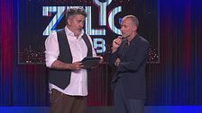 Andrea Vasumi e i sondaggi sugli italiani a Zelig Lab 2024