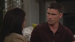 Un momento romantico tra Finn e Steffy