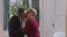 Il bacio tra Helene e Gunther
