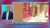 Bologna, tra le vie dello shopping a caccia di affari