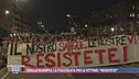 Crollo Scampia, la fiaccolata per le vittime: "Resistete!"