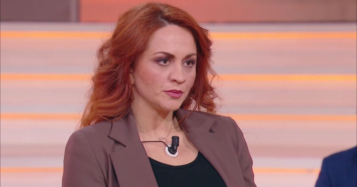 Forum: Il ricatto morale Video | Mediaset Infinity