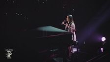 Laura Pausini in "Celeste" e "Il nostro amore quotidiano"