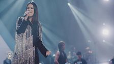 Laura Pausini in "Non è detto" e "Lato destro del cuore"