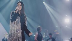 Laura Pausini in "Non è detto" e "Lato destro del cuore"