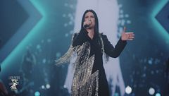 Laura Pausini in "Non ho mai smesso" e "In assenza di te"