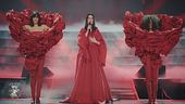 Laura Pausini in "Io si"