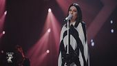 Laura Pausini in "La solitudine"