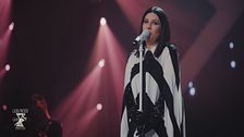 Laura Pausini in "La solitudine"