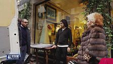 Il primo compito di Max Angioni come mercante d'arte