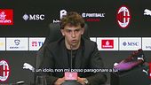 Milan, Ibra presenta Joao Félix