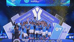 La premiazione, il Napoli vince la Supercoppa Italiana