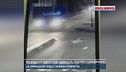 Milano, la moto che sfreccia, dietro i carabinieri